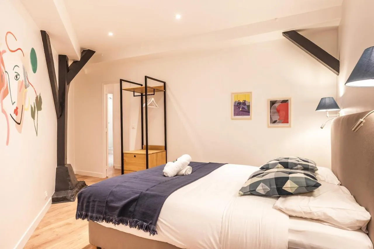 Design & New Loft In Heart Of شقة