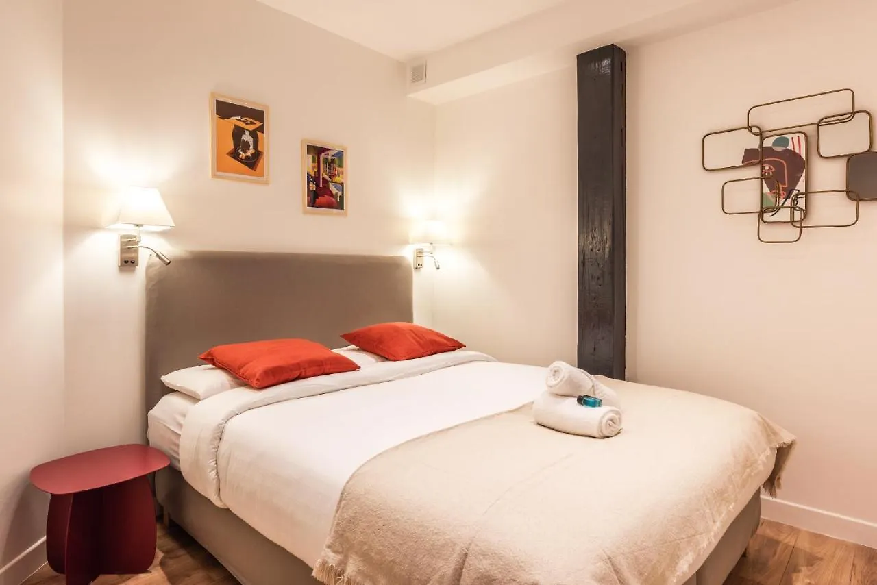 Design & New Loft In Heart Of شقة *