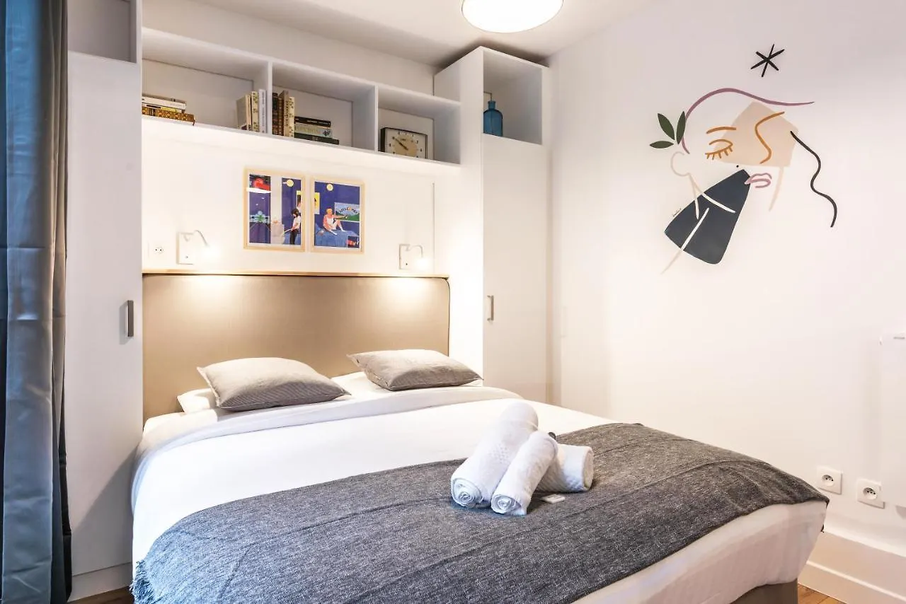 Design & New Loft In Heart Of شقة